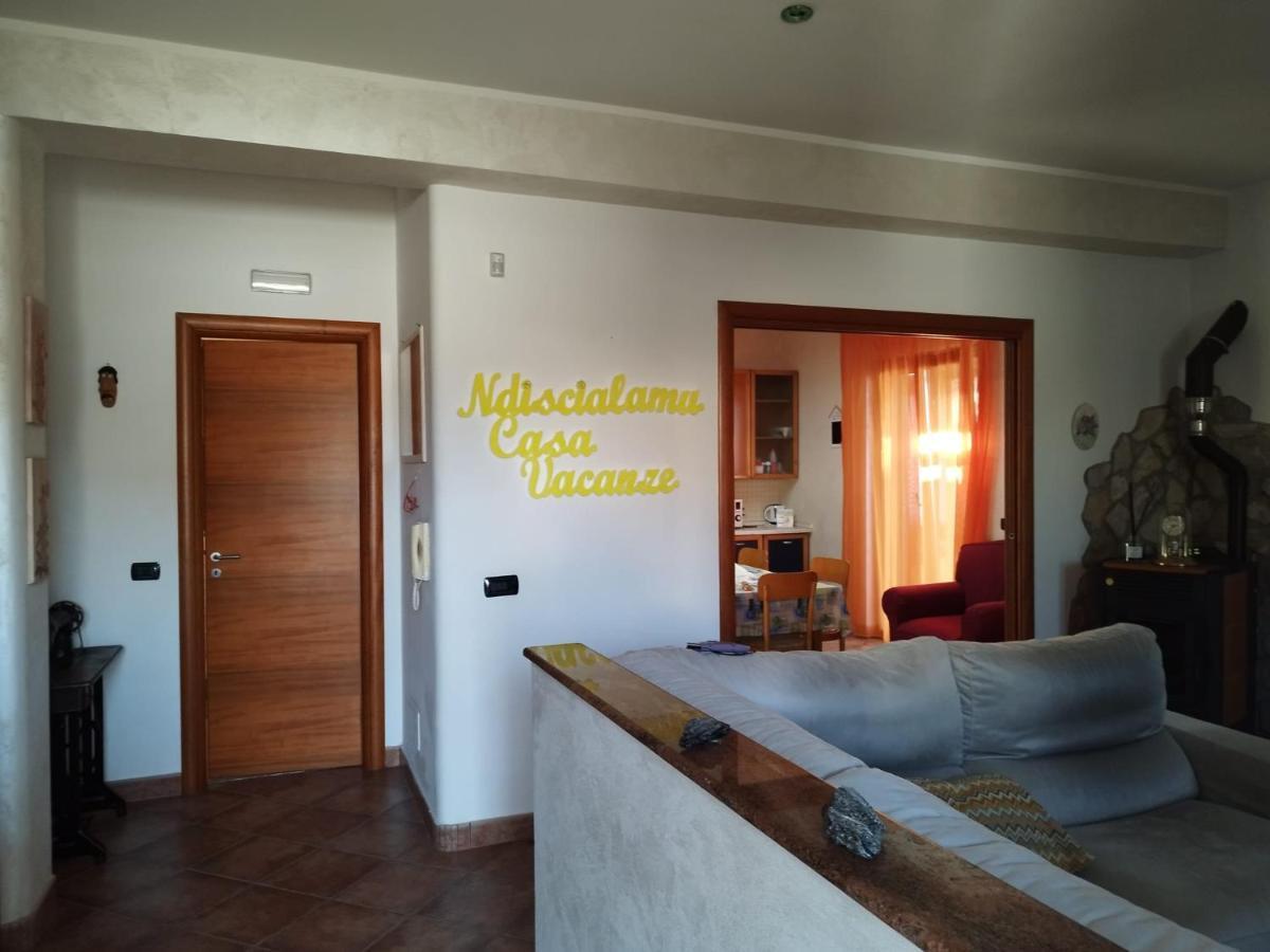 Ndiscialamu Casa Vacanze Palmi Exterior foto